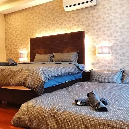 Klcc Luxurious 2 Floors Homestay 5Br For 15Pax Kuala Lumpur Exterior photo