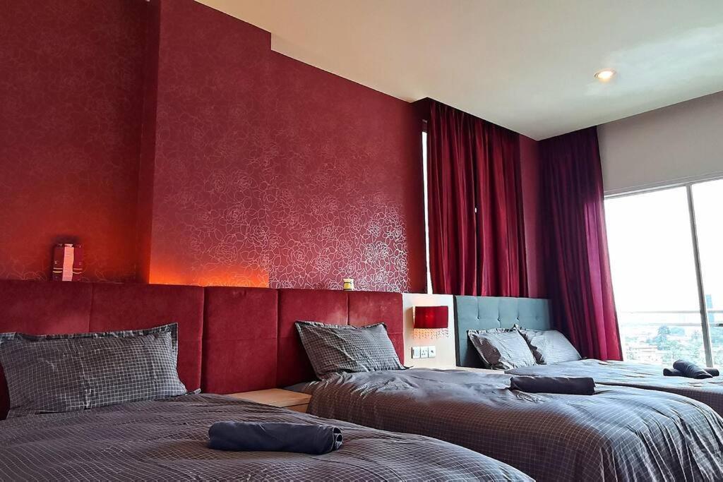 Klcc Luxurious 2 Floors 5br For 15pax
